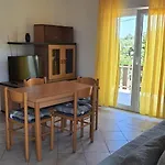 Irena Apartman Bozava