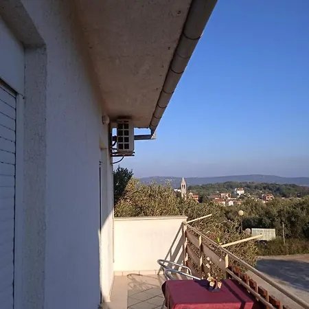 Apartment Irena *