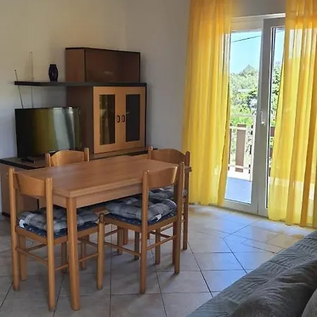 Irena Apartment Bozava