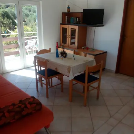 Apartment Irena Bozava